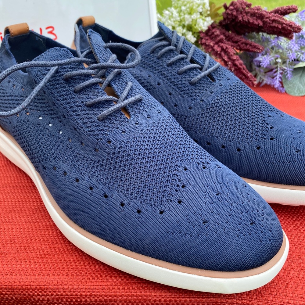 BASS men’s shoes size 13
